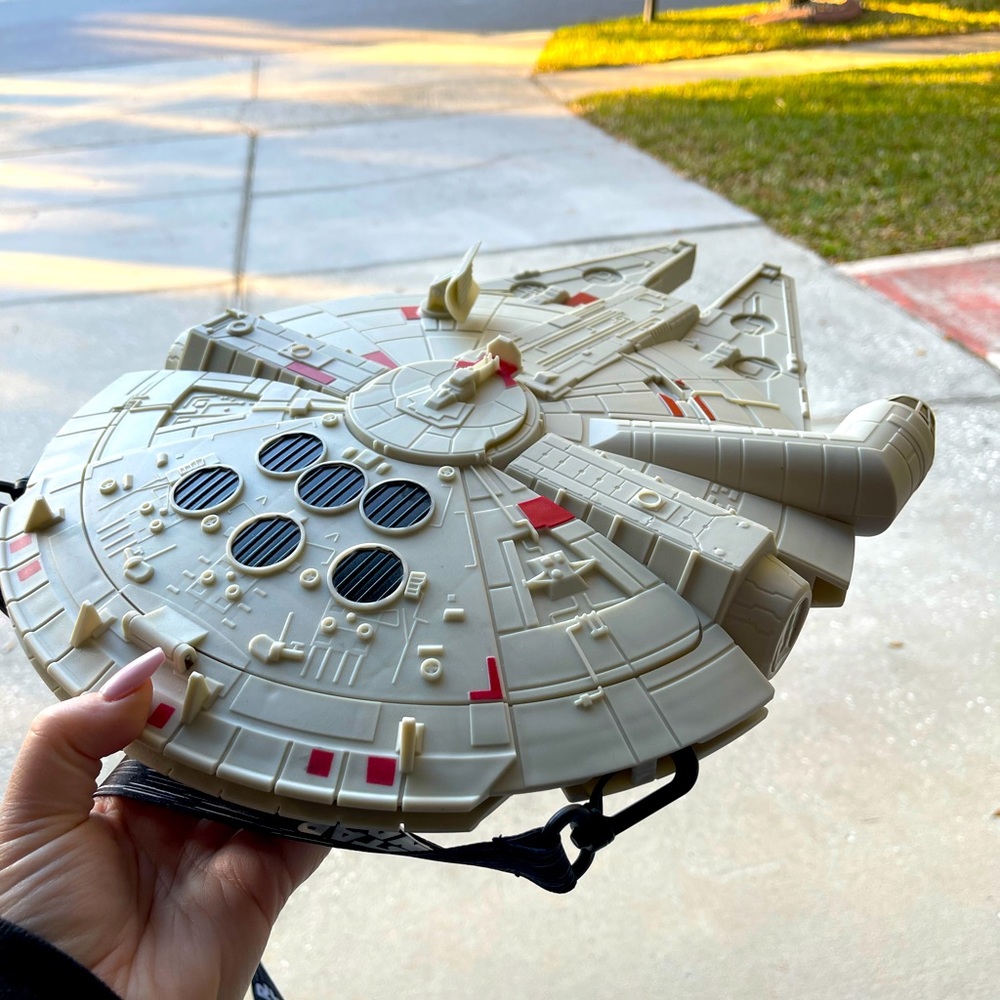 Star Wars Millennium Falcon Popcorn Bucket